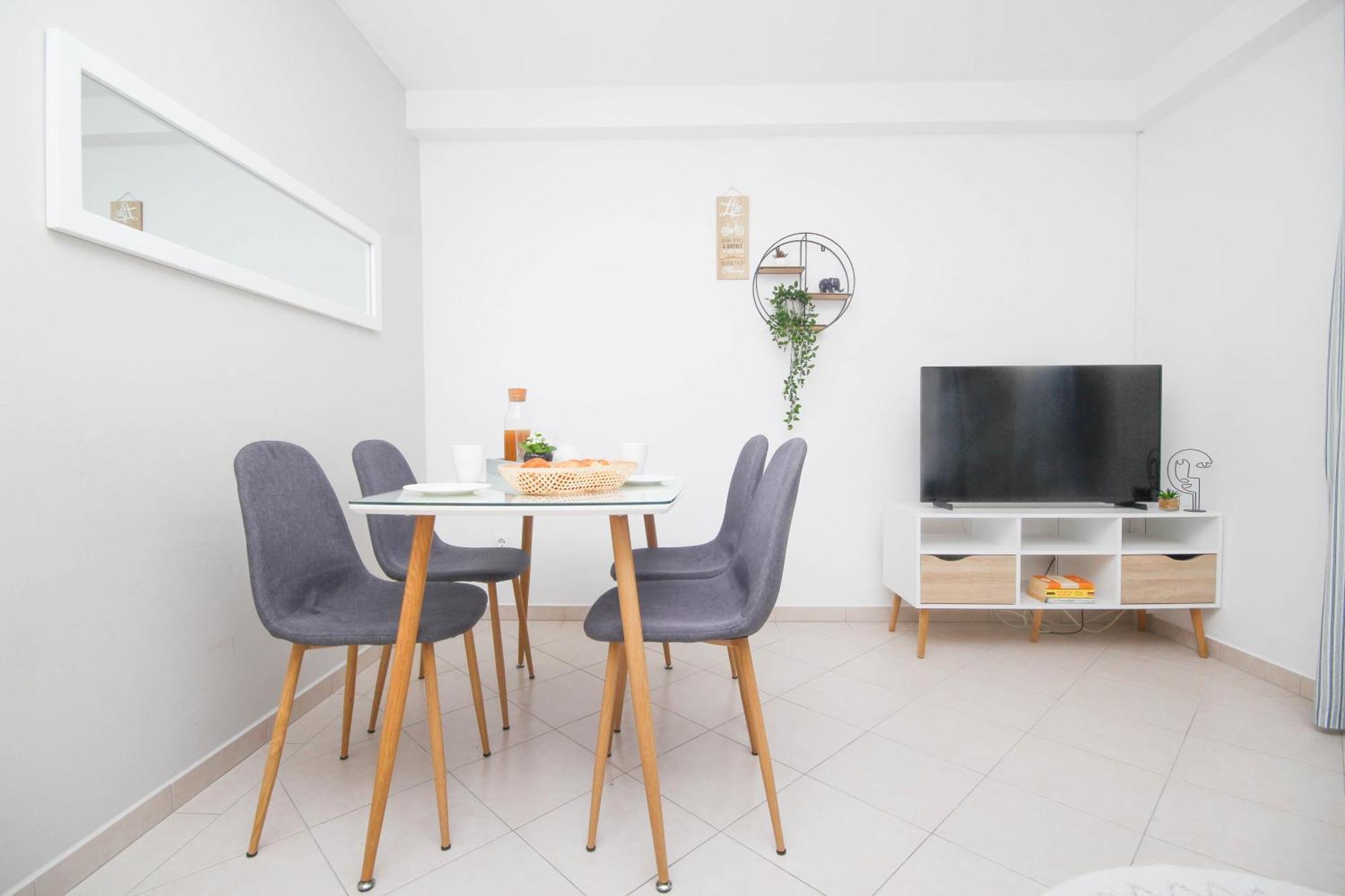 Family Petrov Apartments Vodice Rom bilde