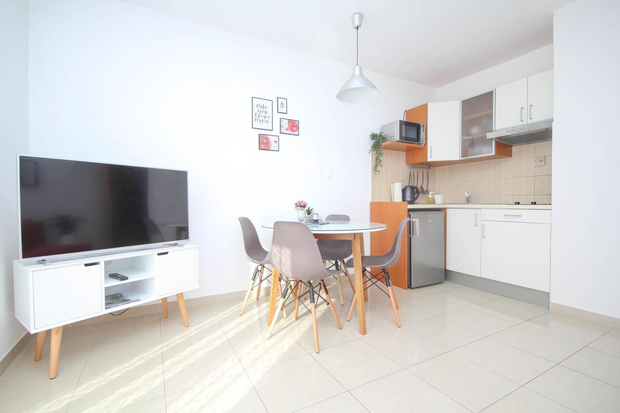 Family Petrov Apartments Vodice Rom bilde