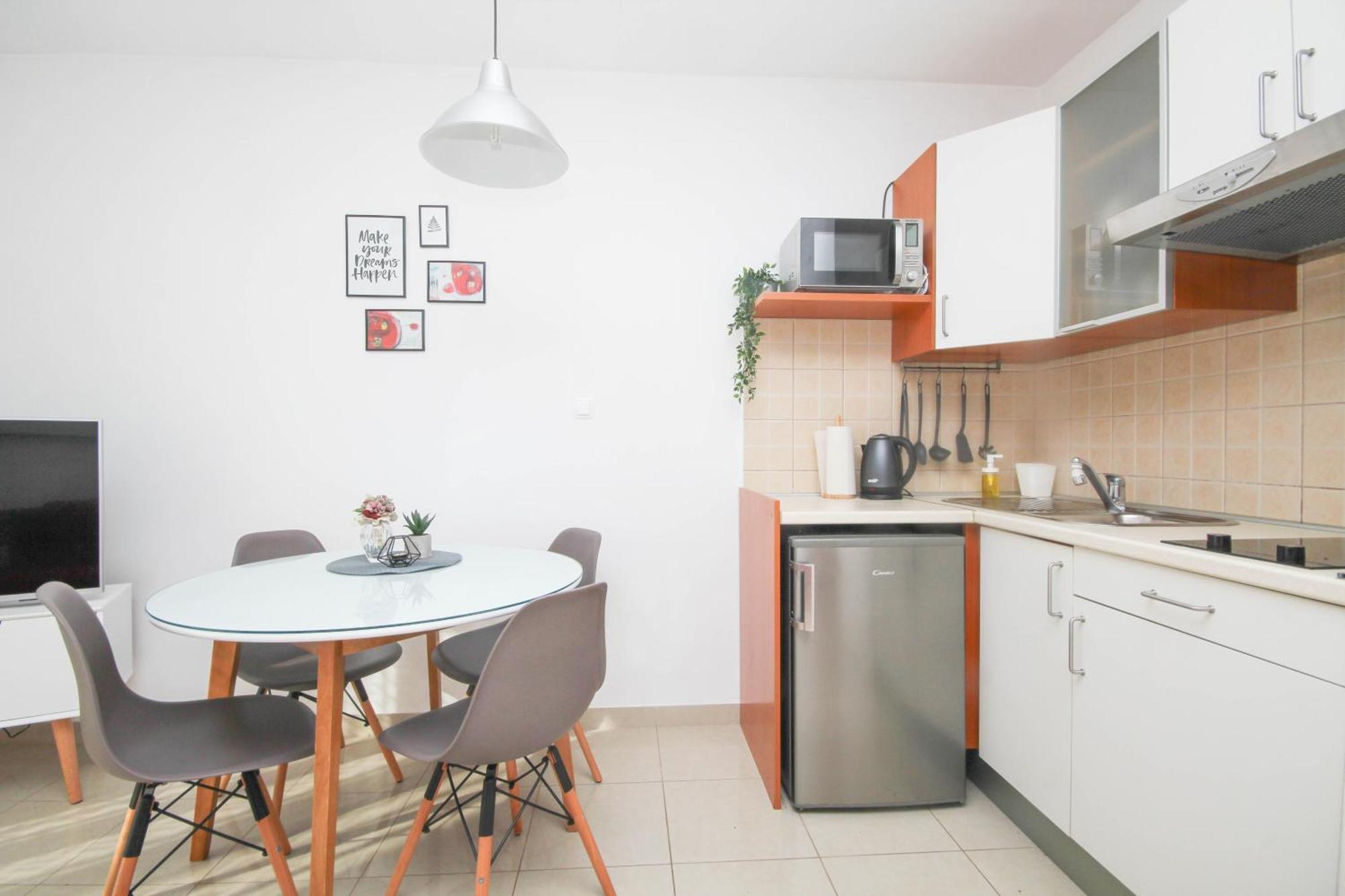 Family Petrov Apartments Vodice Rom bilde
